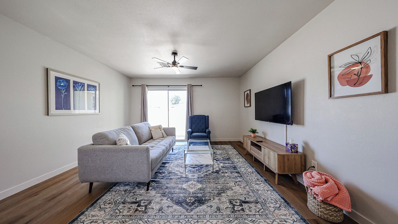 Photo of Livingroom in Encanto