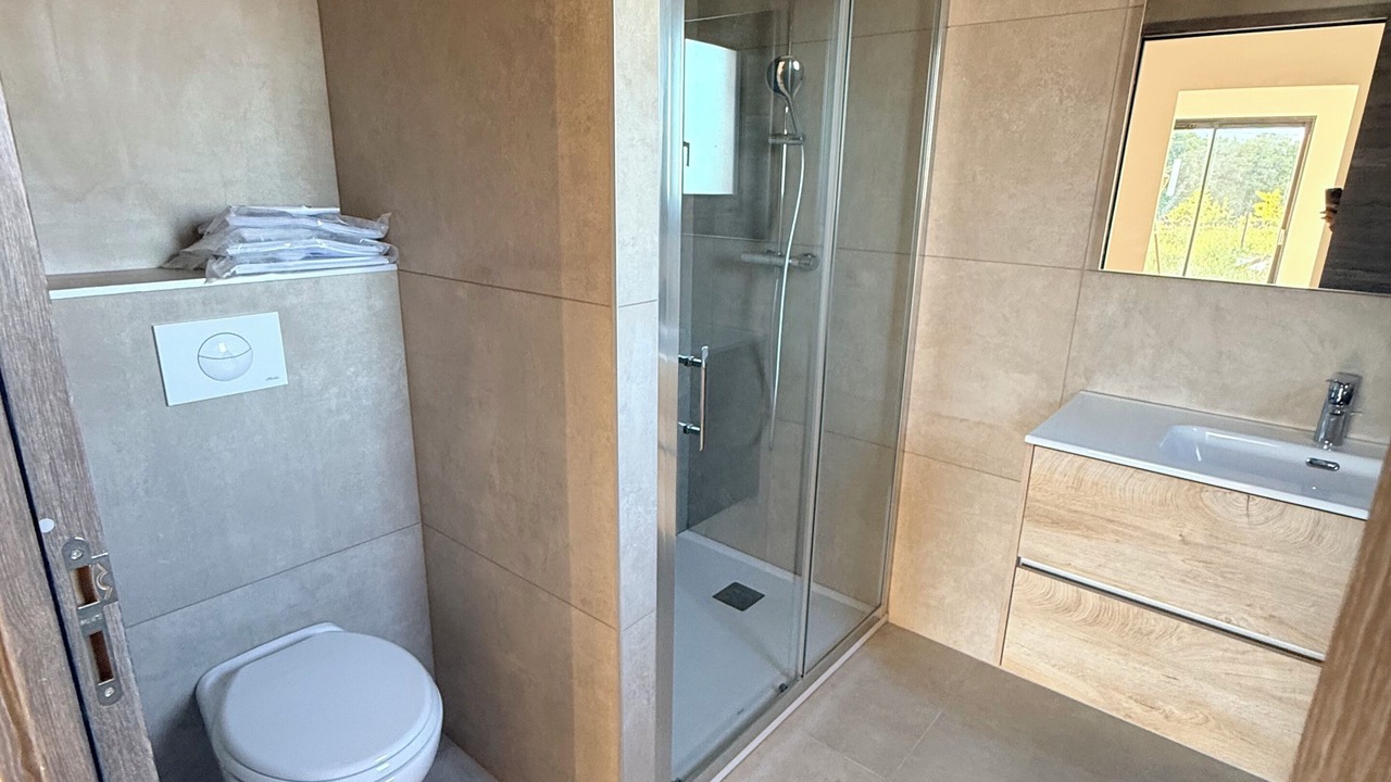 Photo of Bathroom in Ghisonaccia