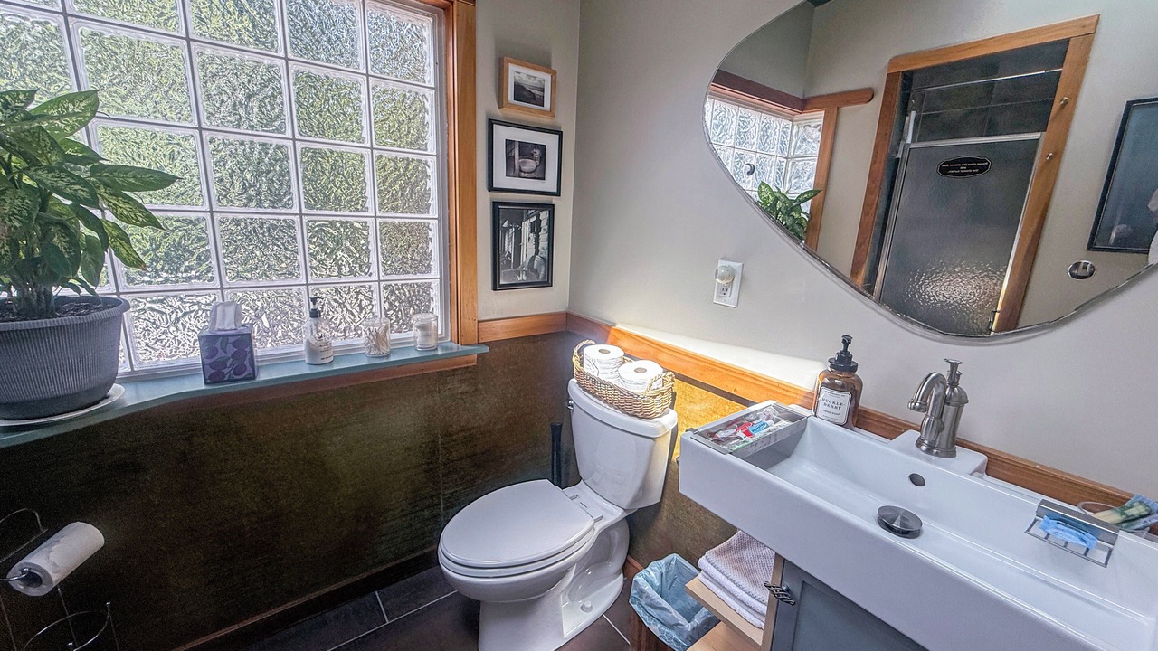 Photo of Bathroom in Princess Place