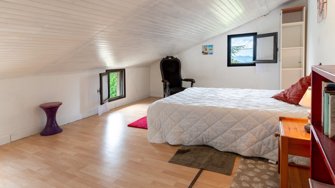 Photo of Bedroom in Rutali