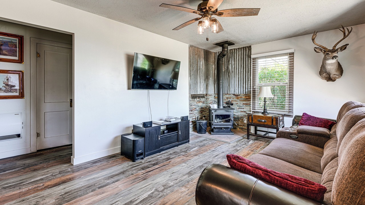 Photo of Livingroom in Pioche