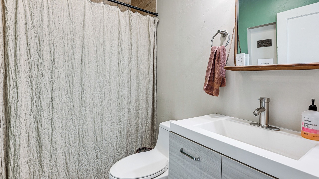 Photo of Bathroom in Pioche