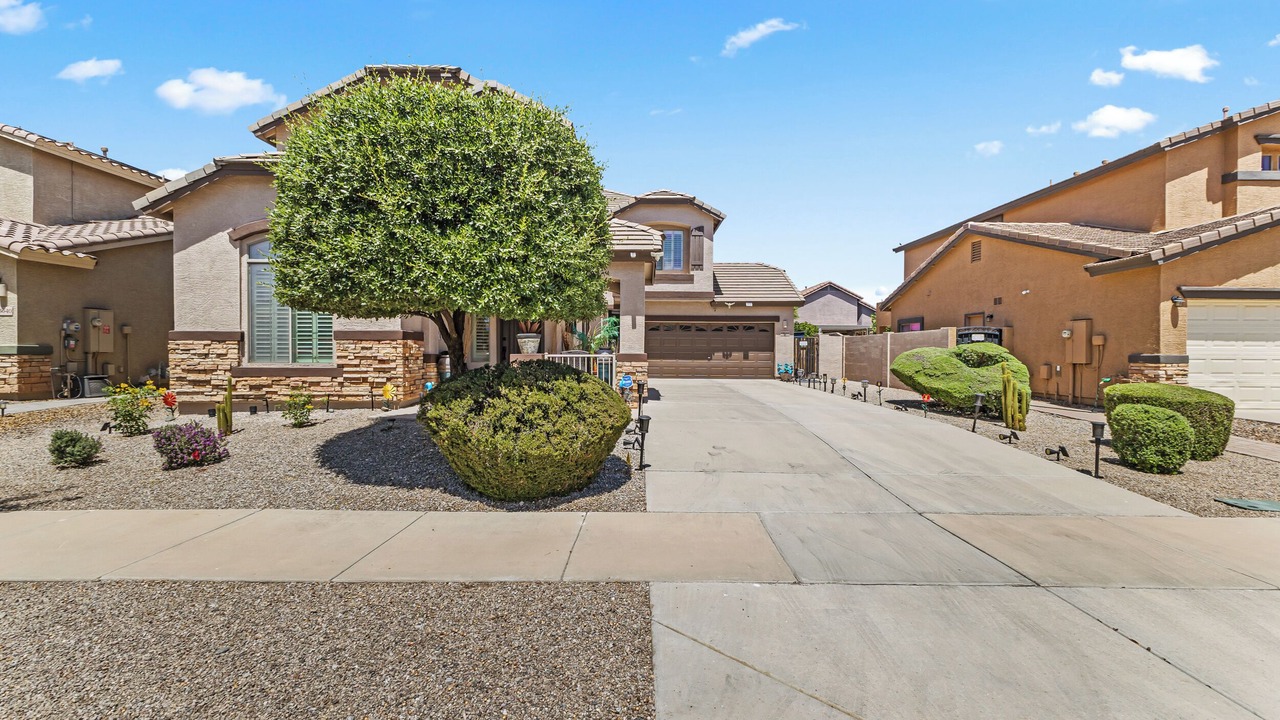 Photo of Outdoor in Litchfield Manor