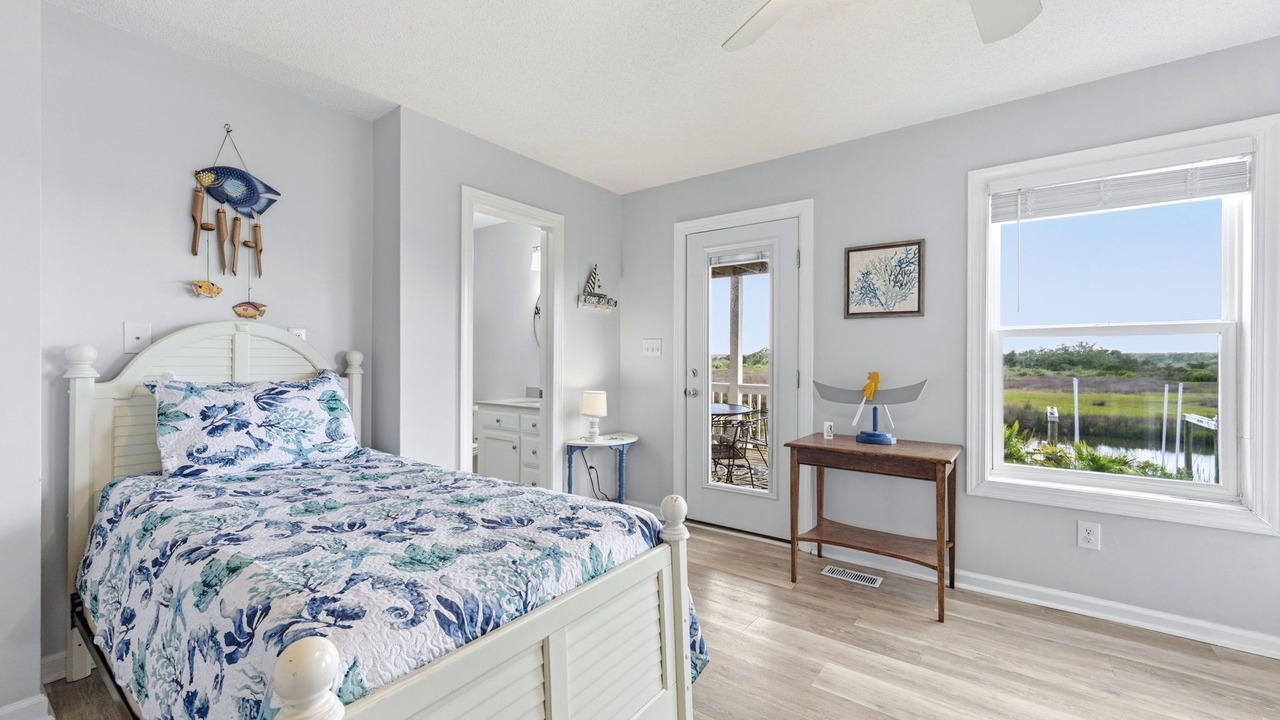 Photo of Bedroom in Ocean City Beach