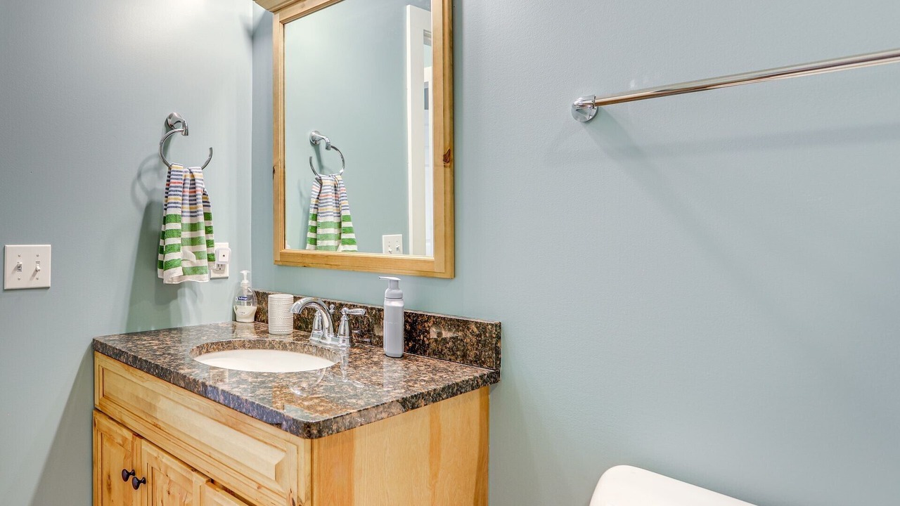 Photo of Bathroom in Kelleys Island