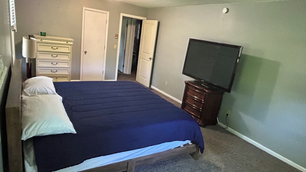 Photo of Bedroom in Elizabethtown