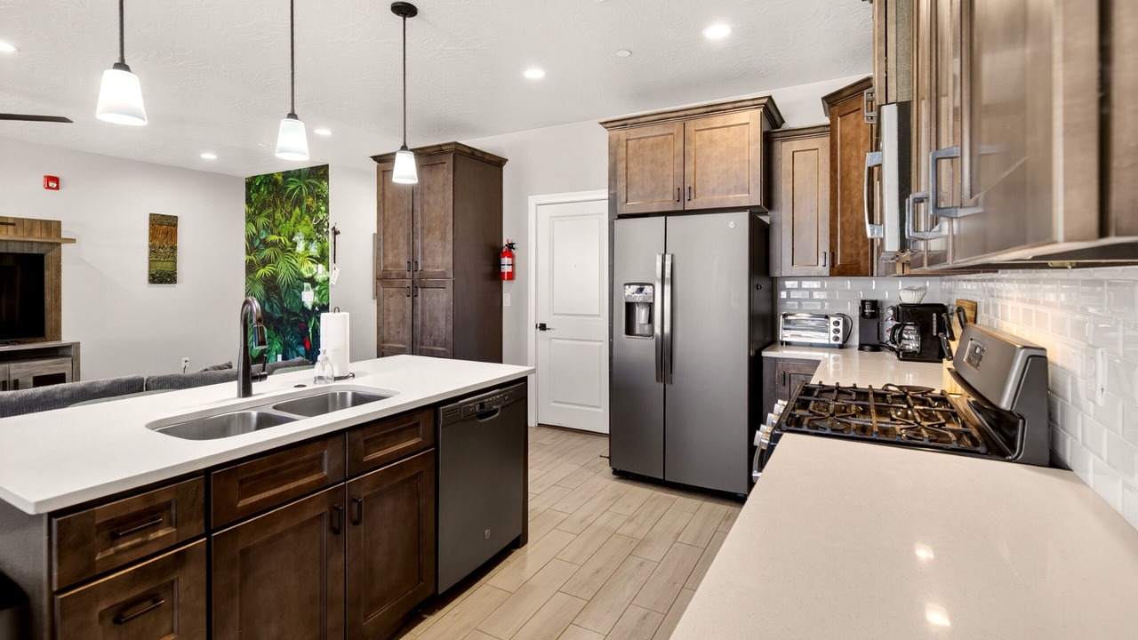 Photo of Kitchen in Hurricane