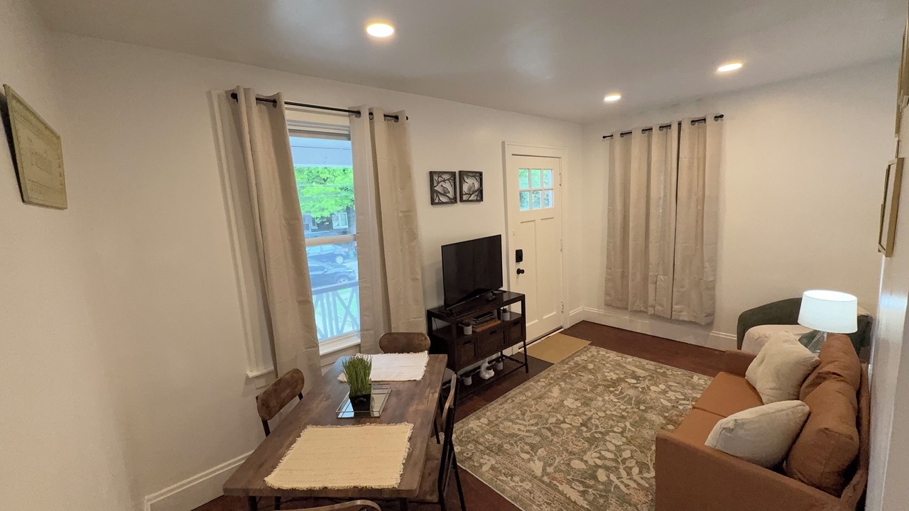 Photo of Livingroom in St. Bernard