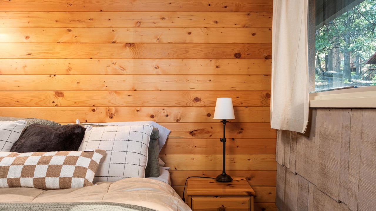Photo of Bedroom in Sierra Cedars