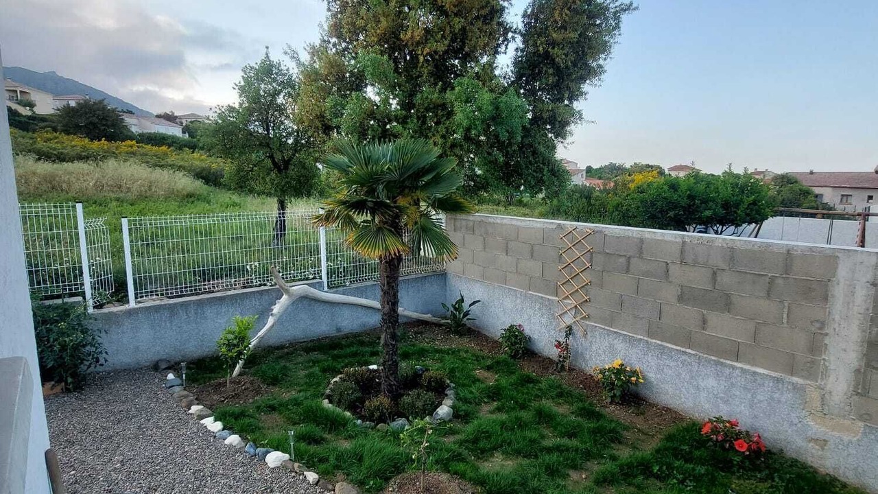 Photo of Patio Balcony in Biguglia