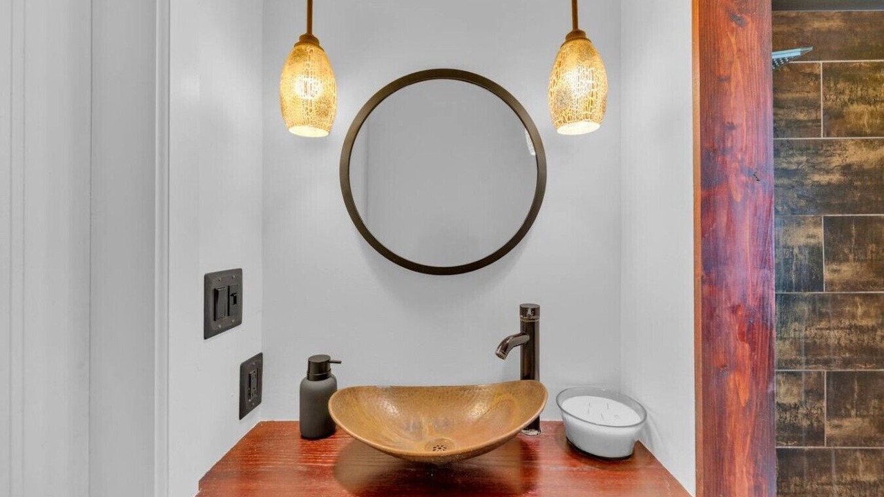 Photo of Bathroom in Grove City