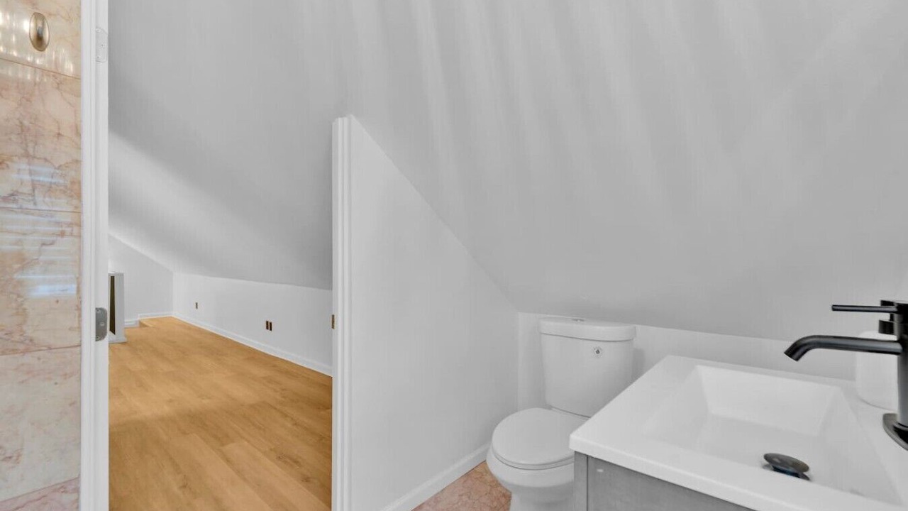Photo of Bathroom in Grove City
