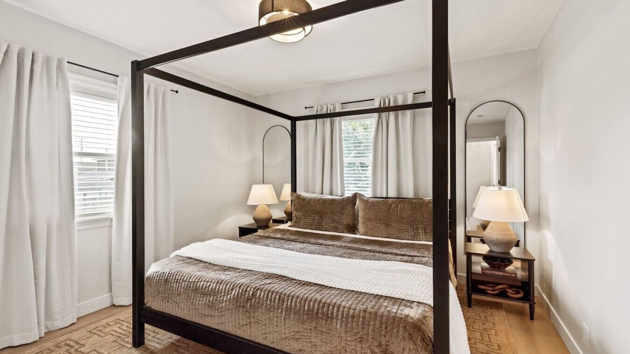 Photo of Bedroom in Grove City