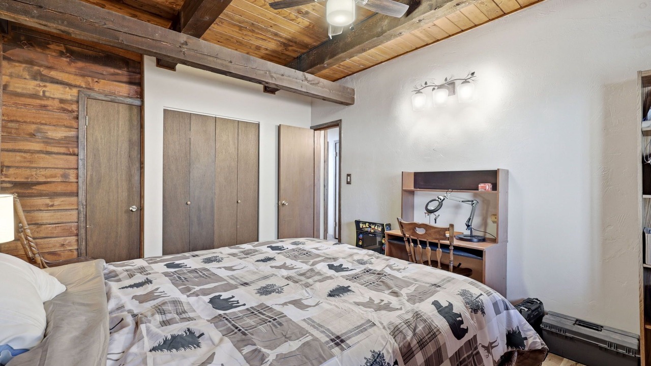 Photo of Bedroom in Springerville