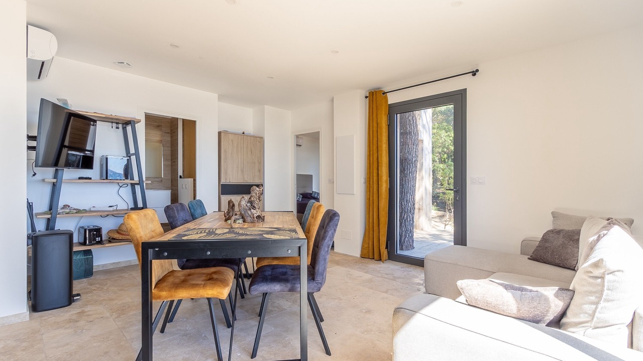 Photo of Livingroom in Tarcu