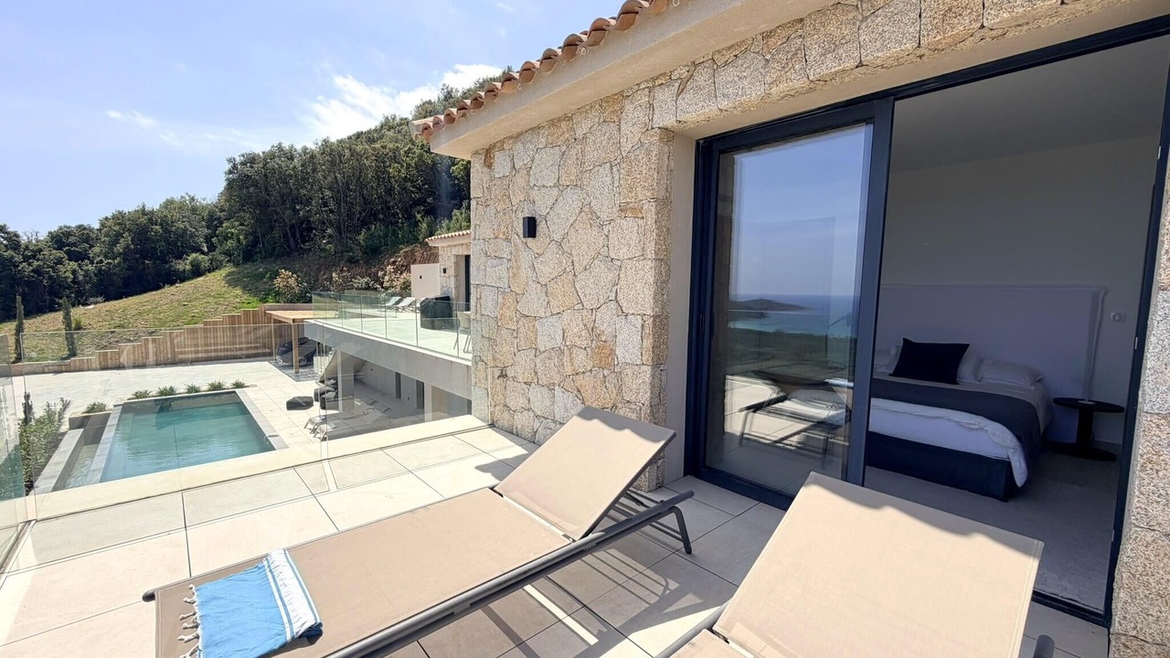 Photo of Patio Balcony in Sainte-Lucie-de-Porto-Vecchio