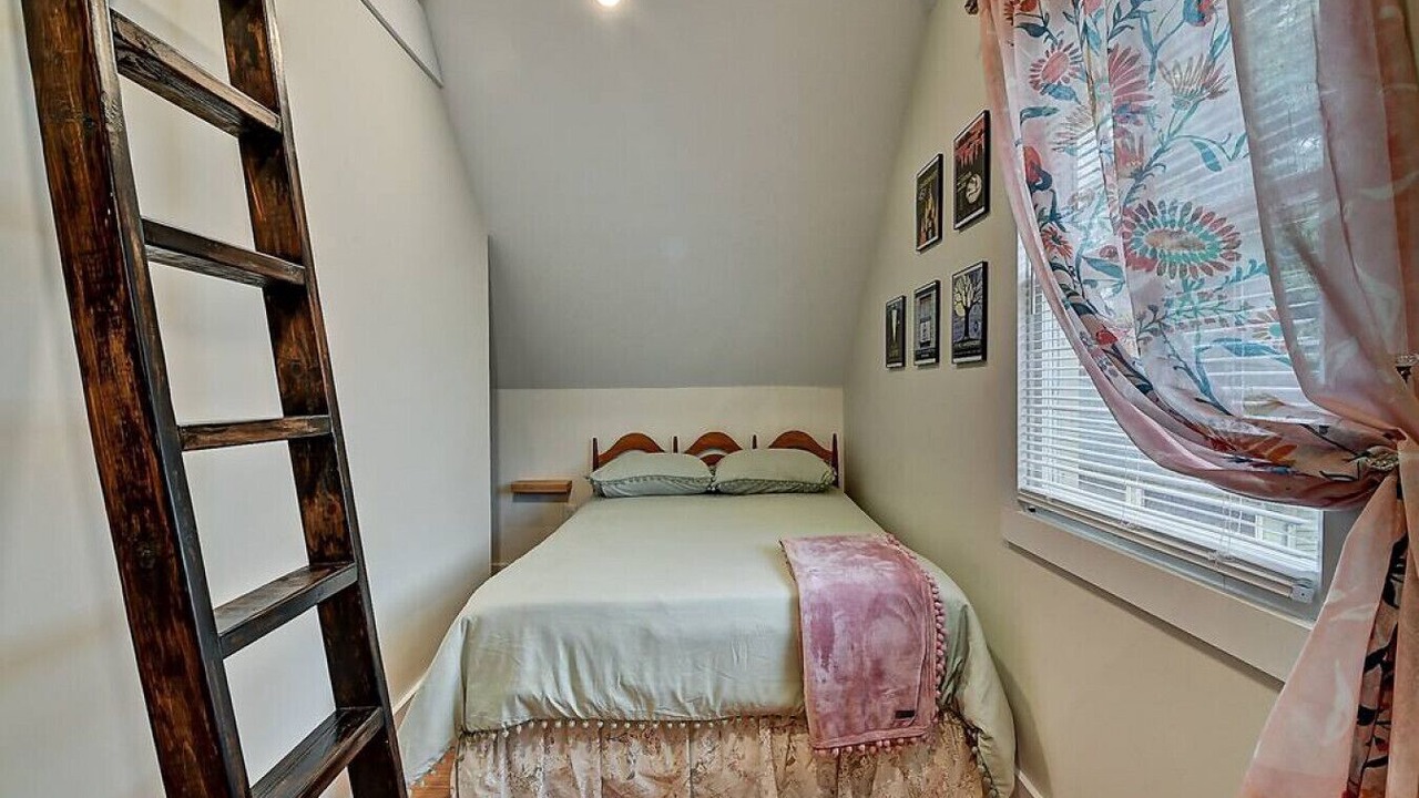 Photo of Bedroom in Herron Morton