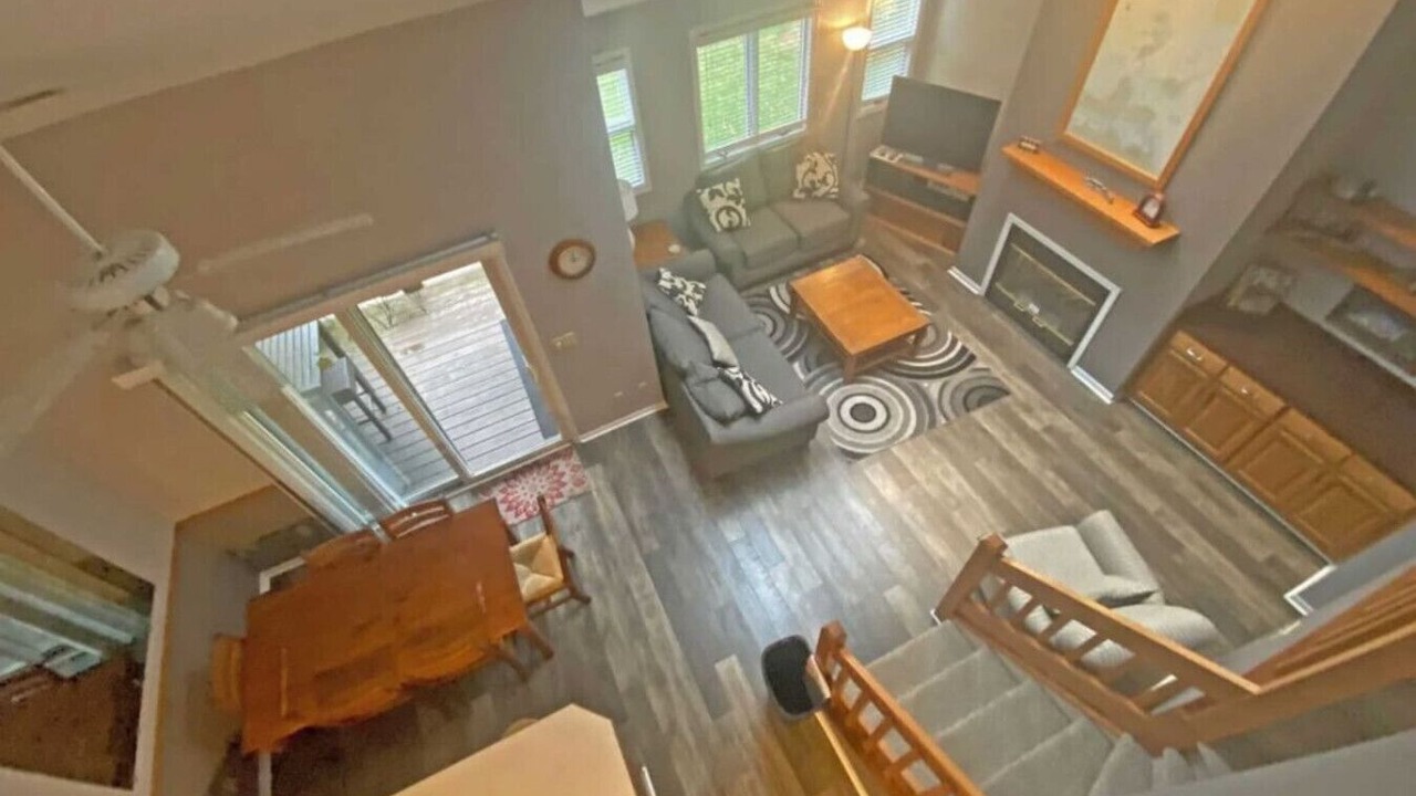 Photo of Livingroom in Kelleys Island