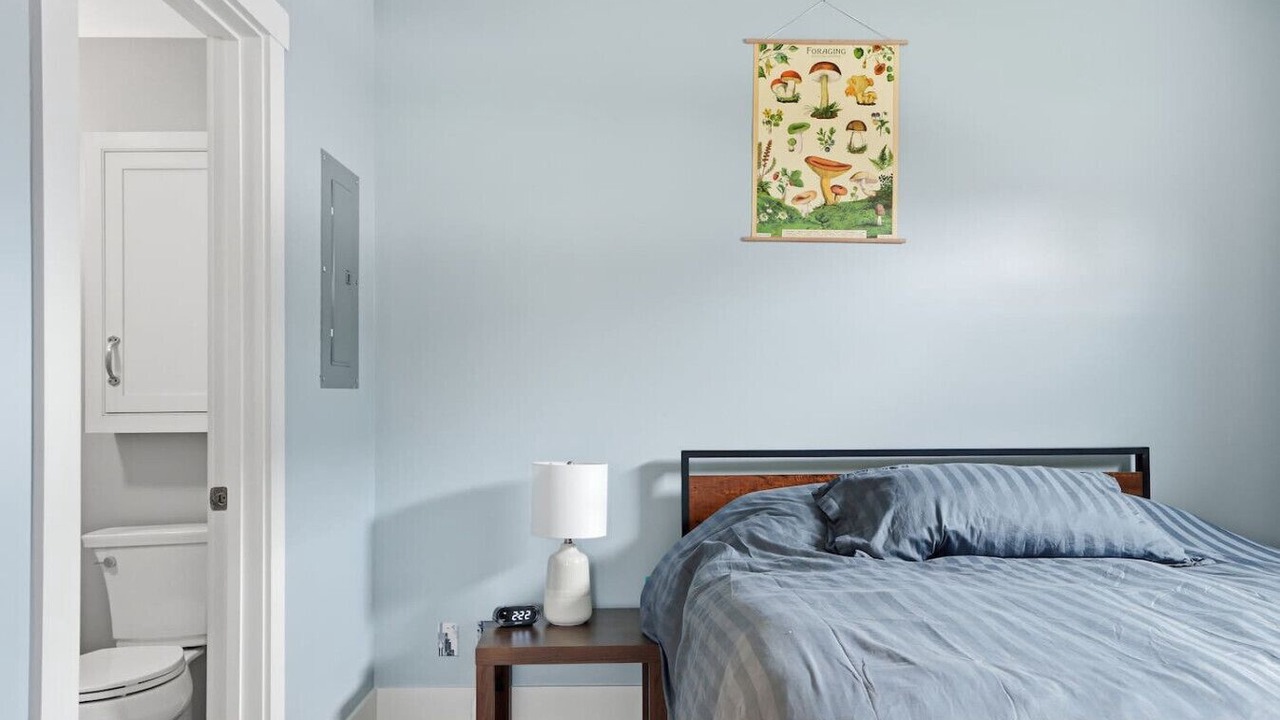 Photo of Bedroom in Riverfront
