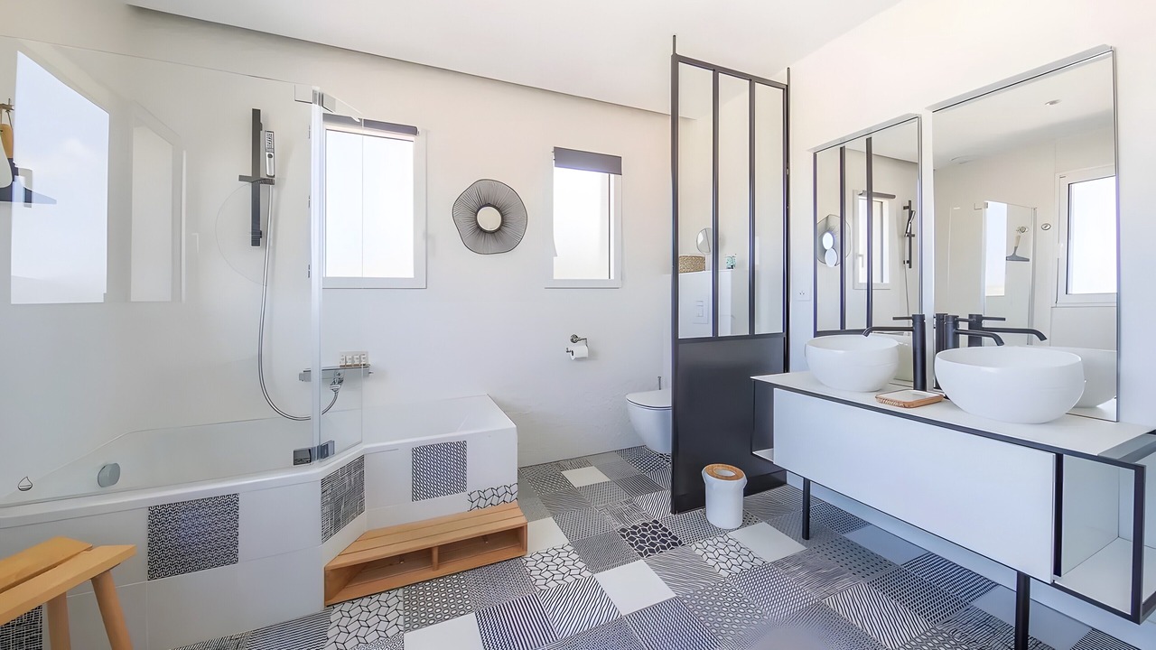 Photo of Bathroom in Palasca