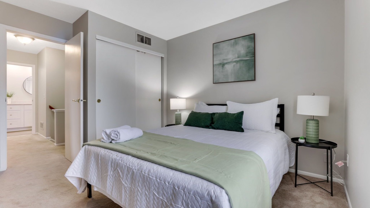 Photo of Bedroom in Gahanna