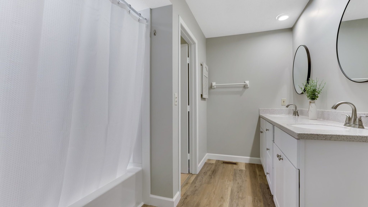 Photo of Bathroom in Gahanna