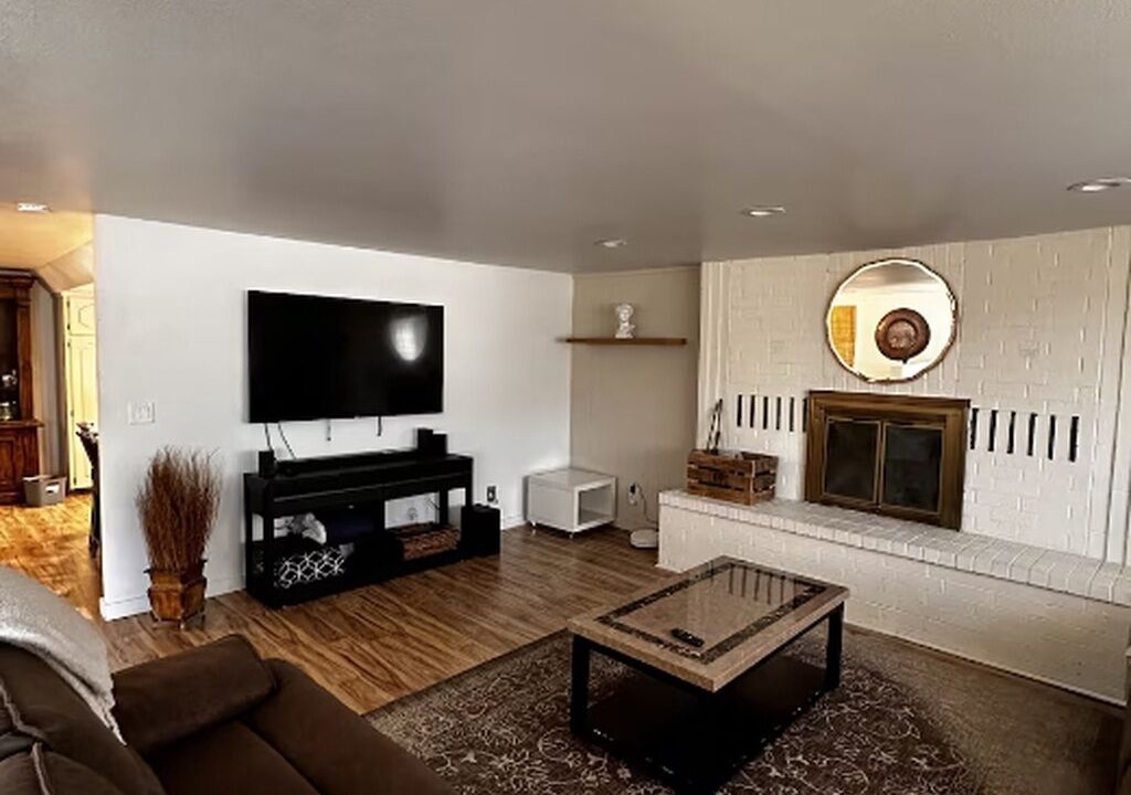 Photo of Livingroom in Price