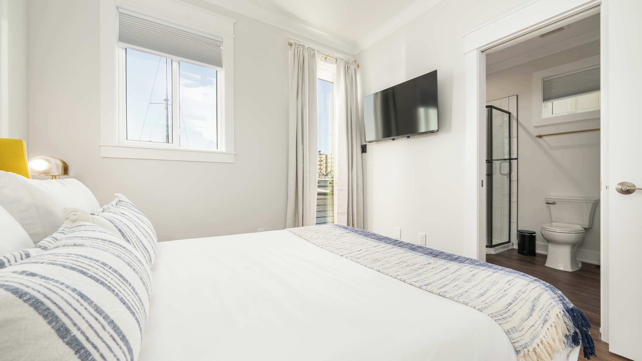 Photo of Bedroom in River District