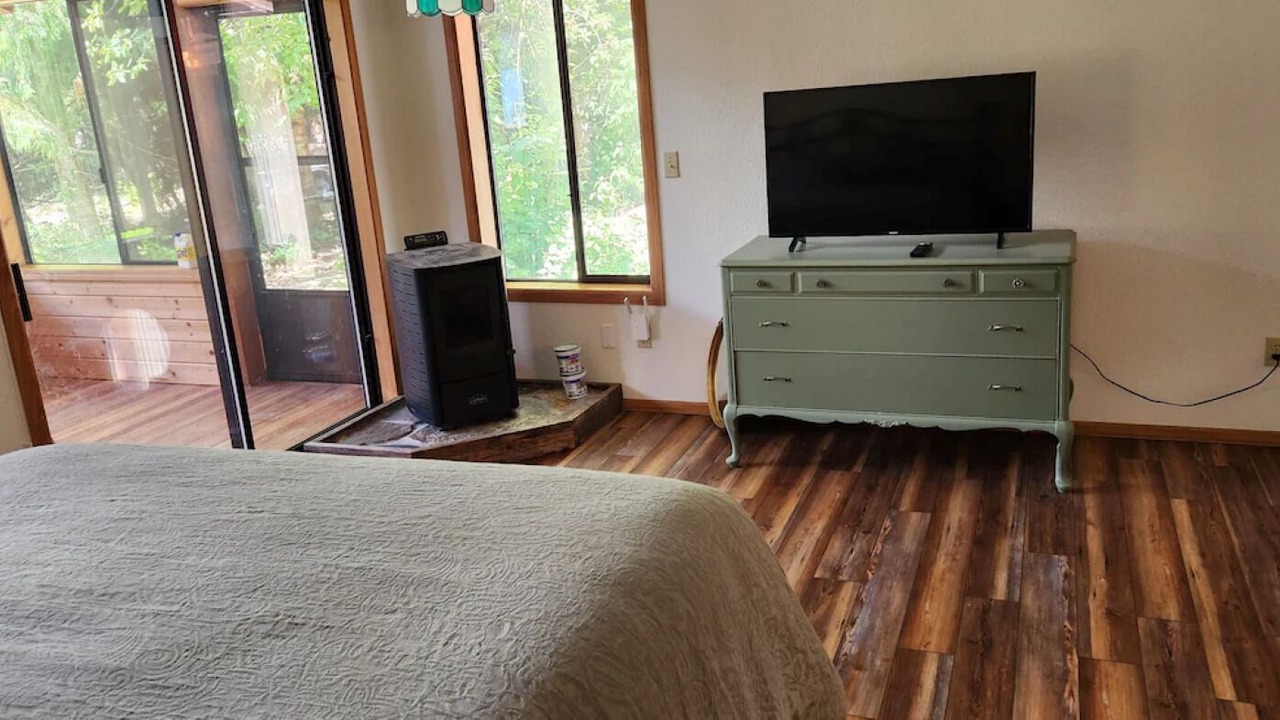 Photo of Bedroom in Troy