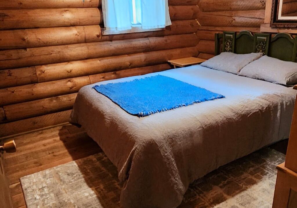 Photo of Bedroom in Troy