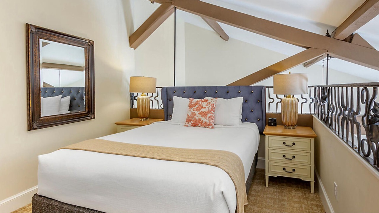 Photo of Bedroom in Charleston Historic District