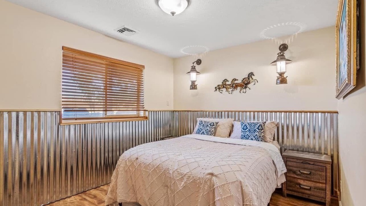 Photo of Bedroom in Panguitch
