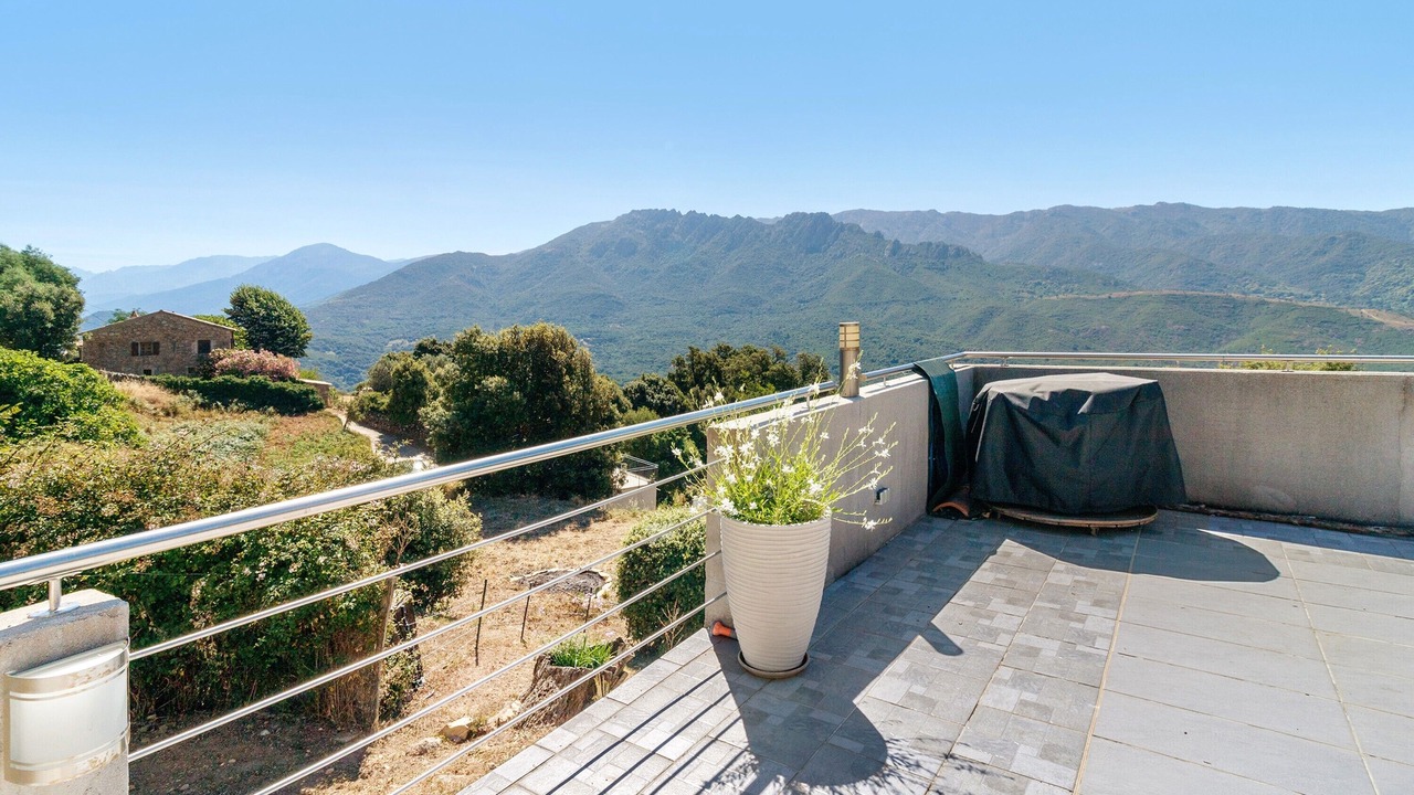 Photo of Patio Balcony in Tavaco