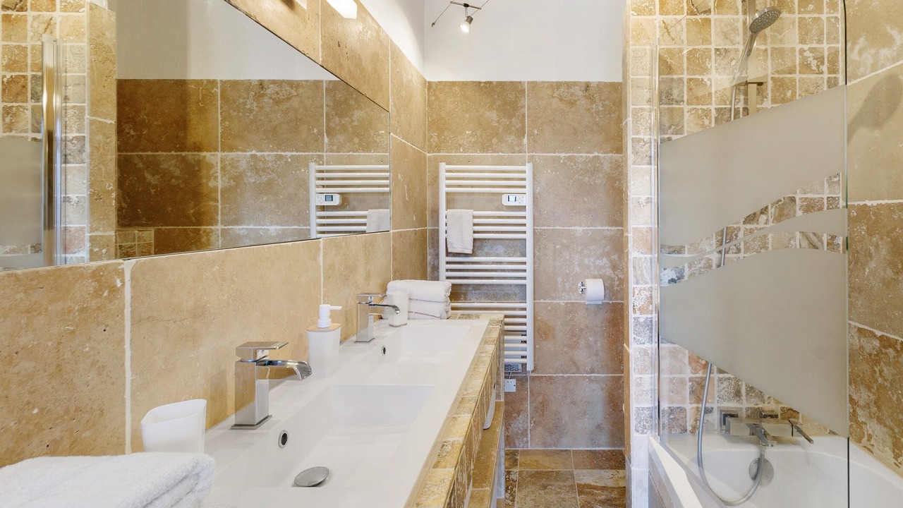 Photo of Bathroom in Tavaco