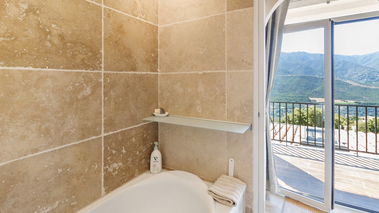 Photo of Bathroom in Tavaco