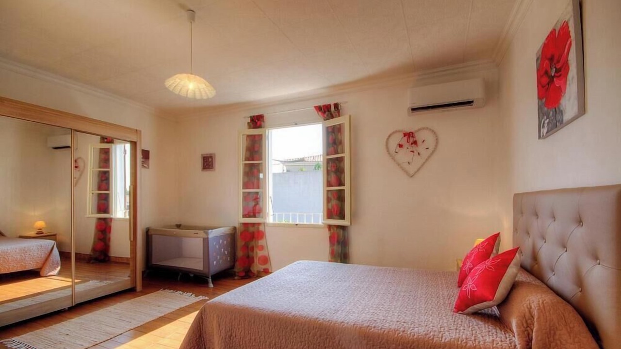Photo of Bedroom in Folelli