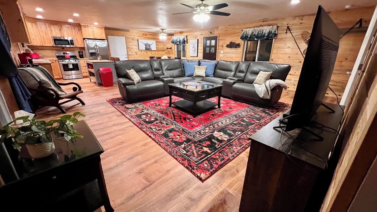 Photo of Livingroom in Parowan