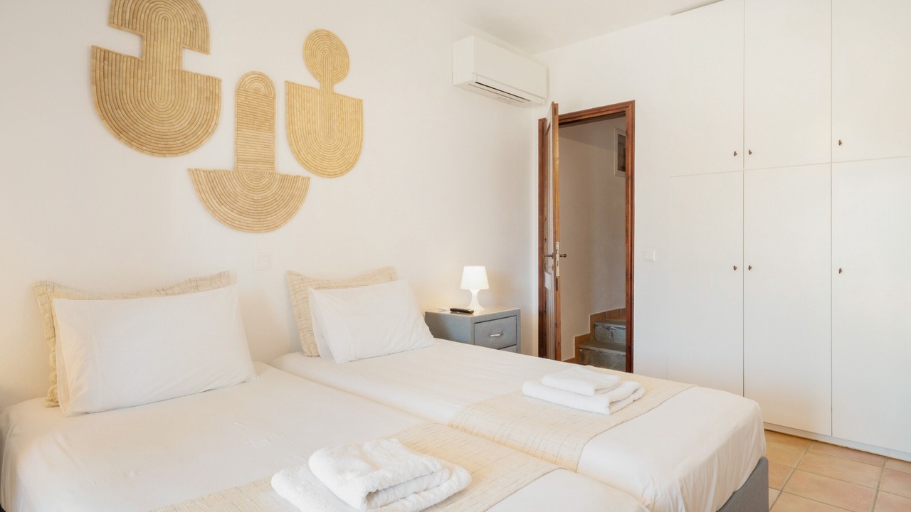 Photo of Bedroom in Kea