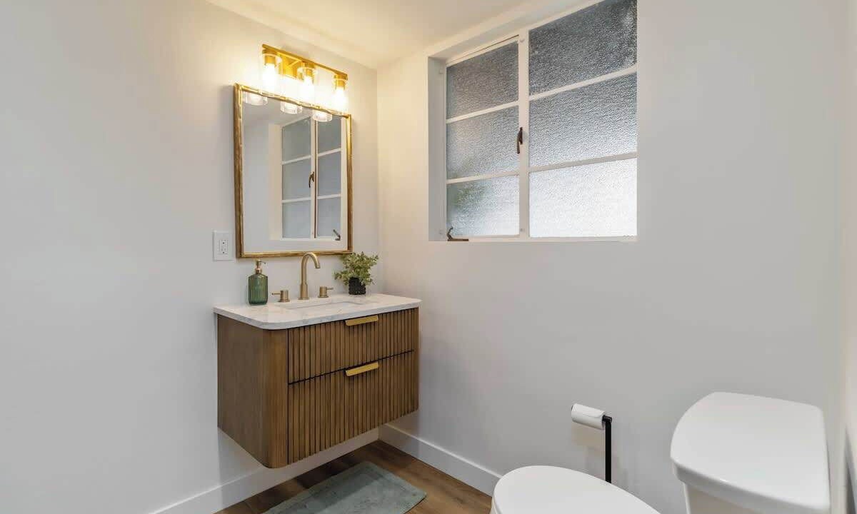 Photo of Bathroom in Village Grove