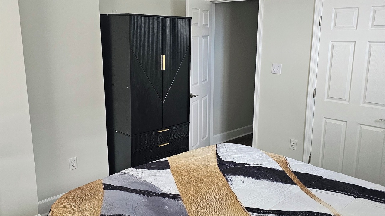 Photo of Bedroom in Kennedy King