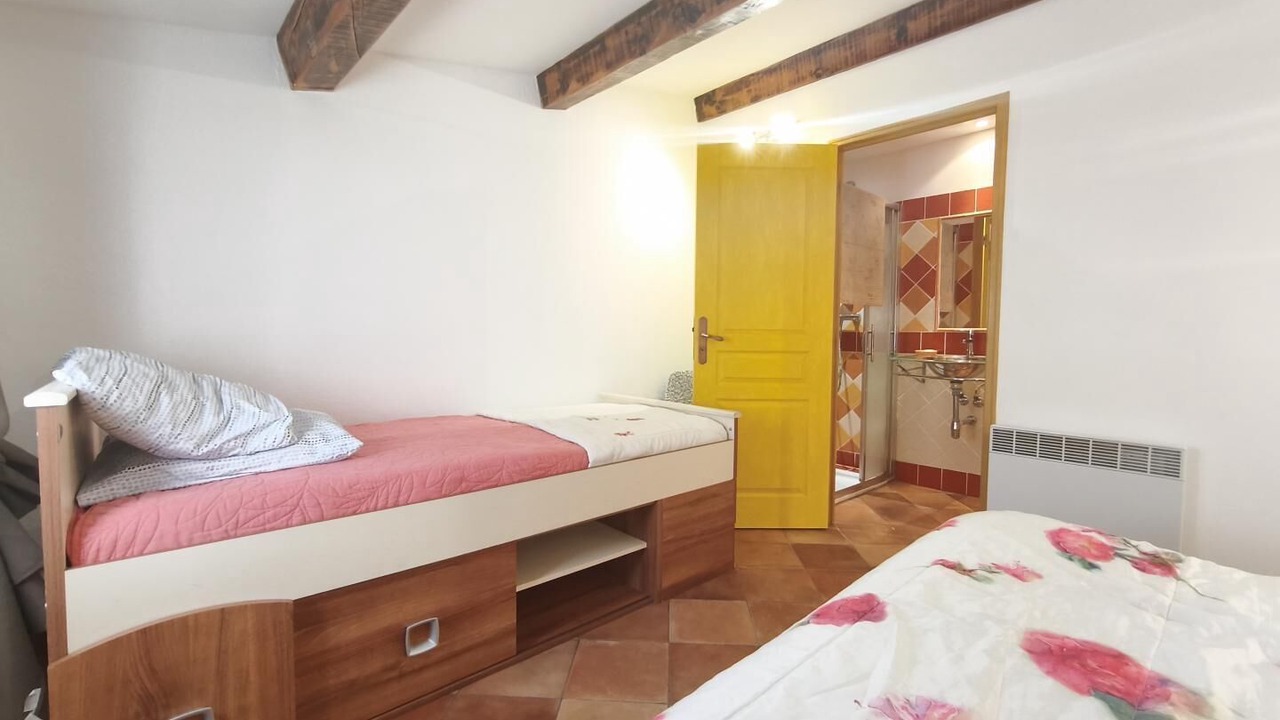 Photo of Bedroom in Aullene