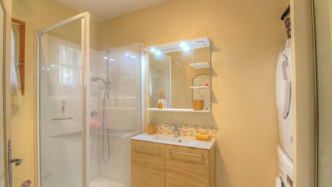 Photo of Bathroom in Valpaja