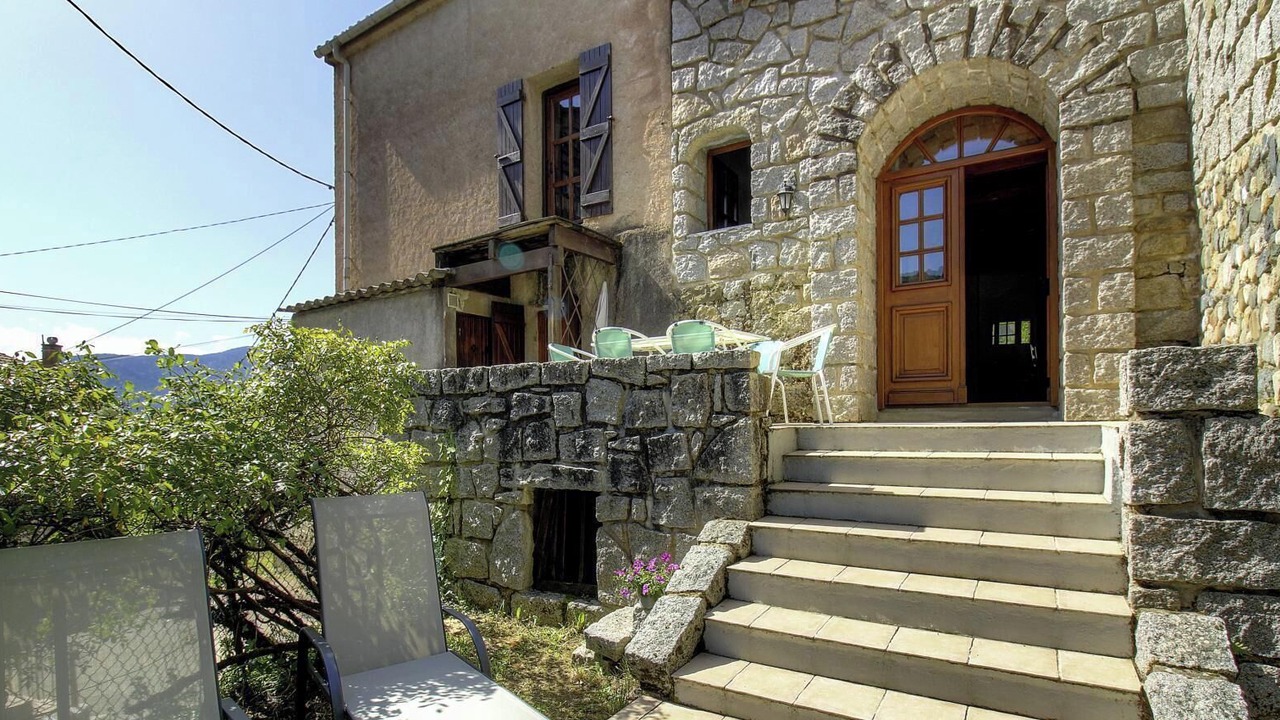 Photo of Patio Balcony in Levie