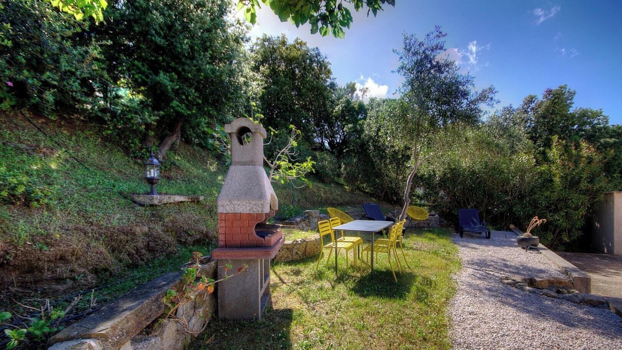 Photo of Outdoor in L'Ile-Rousse
