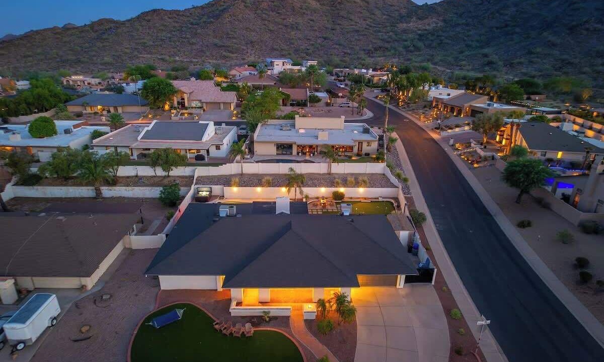 Photo of Outdoor in Paradise Valley Village