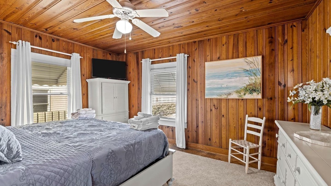 Photo of Bedroom in Atlantic Beach