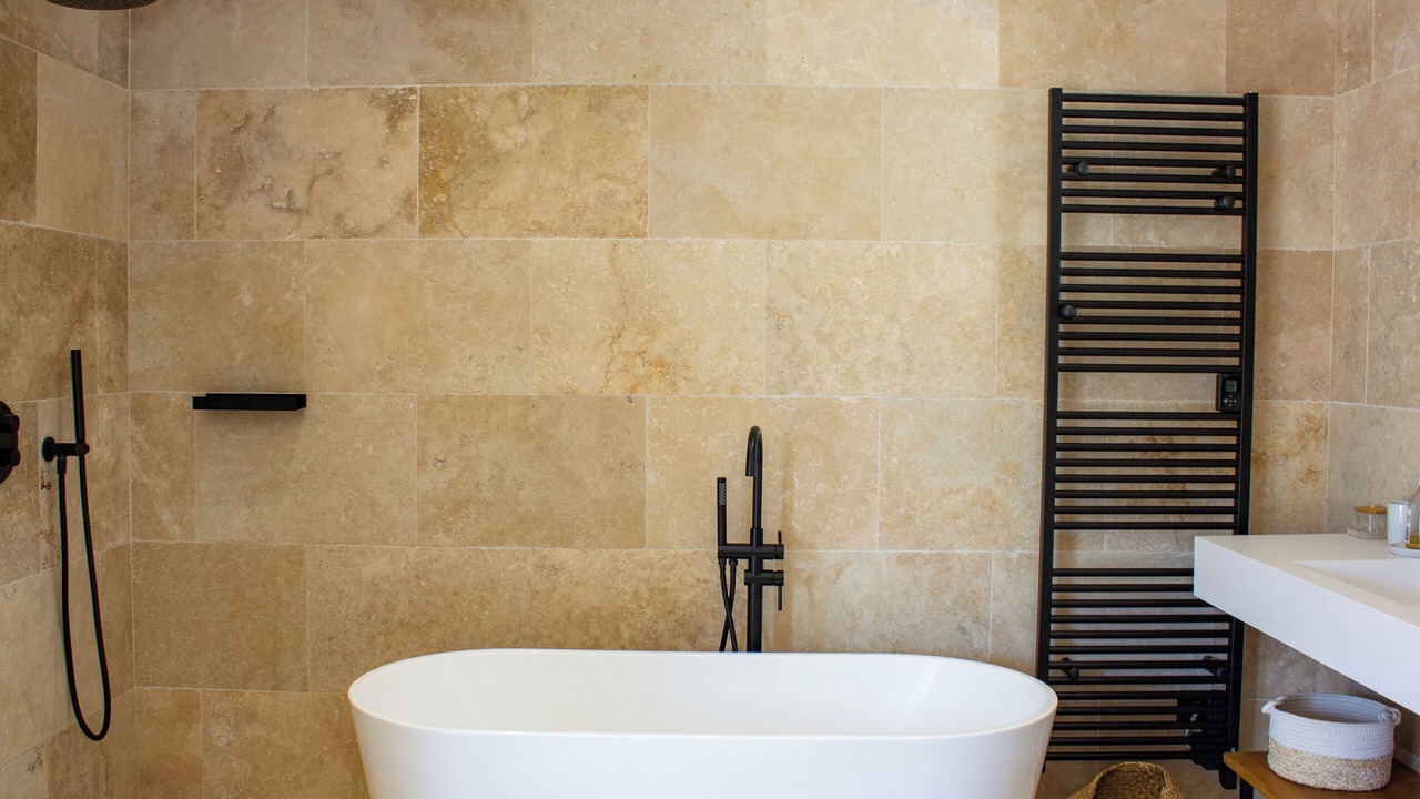 Photo of Bathroom in Cirendinu