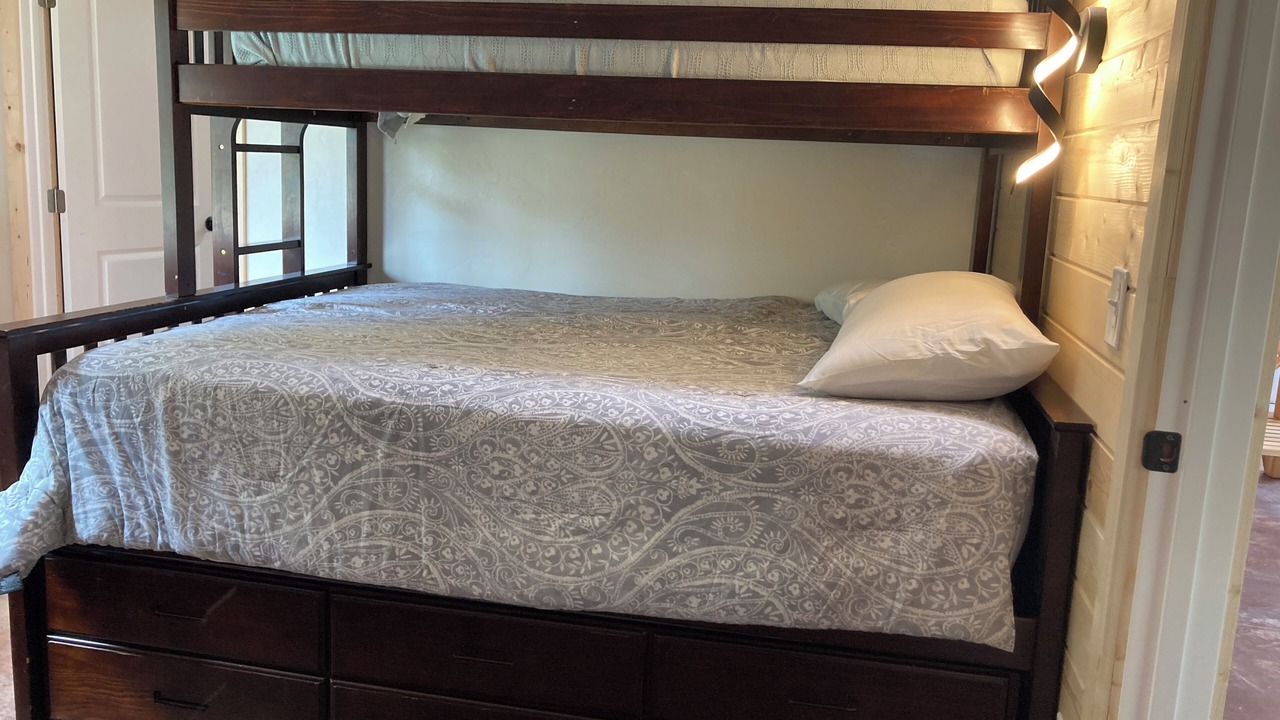 Photo of Bedroom in Buhl