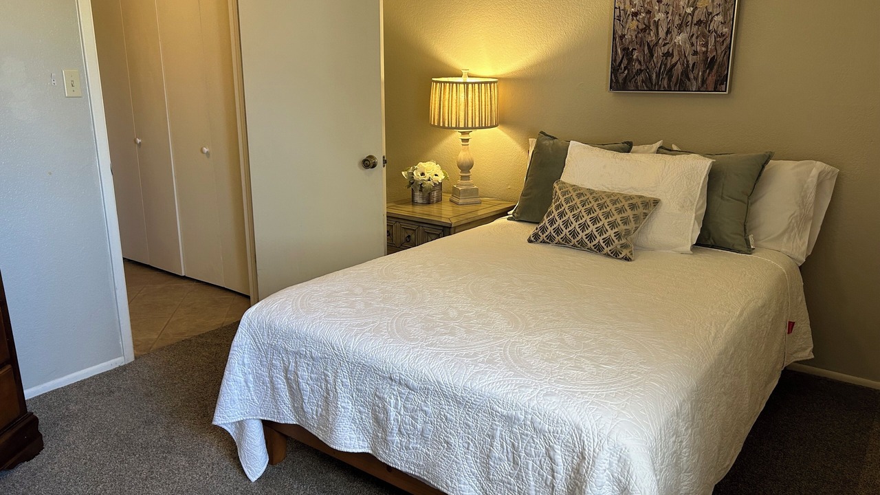 Photo of Bedroom in Glendale