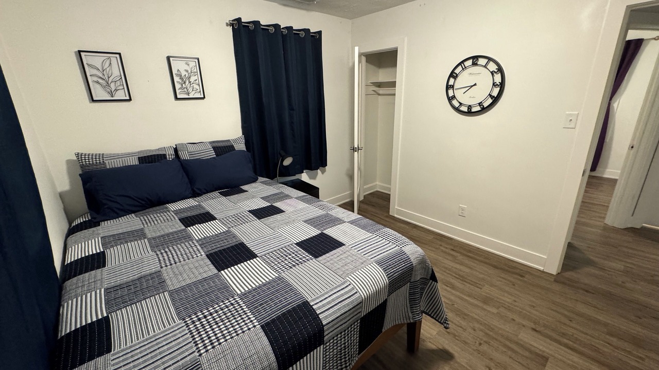 Photo of Bedroom in Elizabethtown